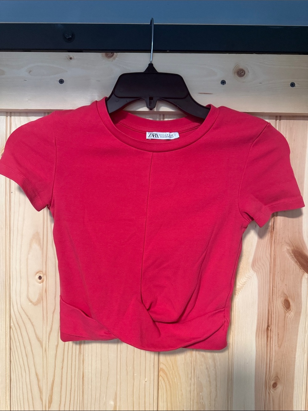 Zara Red Short-Sleeve Twist Hem Crop Top